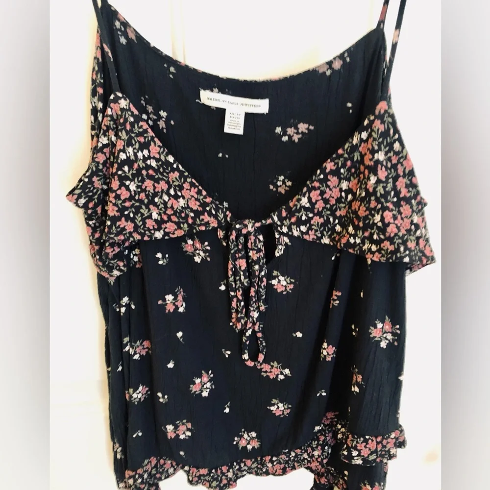 American Eagle Outfitters Black Floral Cami with Asymmetrical Hem - X-Small - Picture 1 of 4